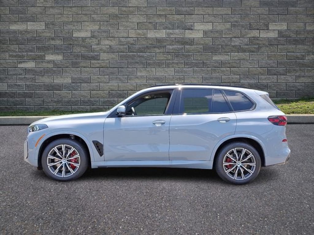 New 2026 BMW X5 xDrive40i SUV