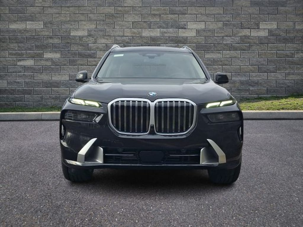 New 2026 BMW X7 xDrive40i SUV
