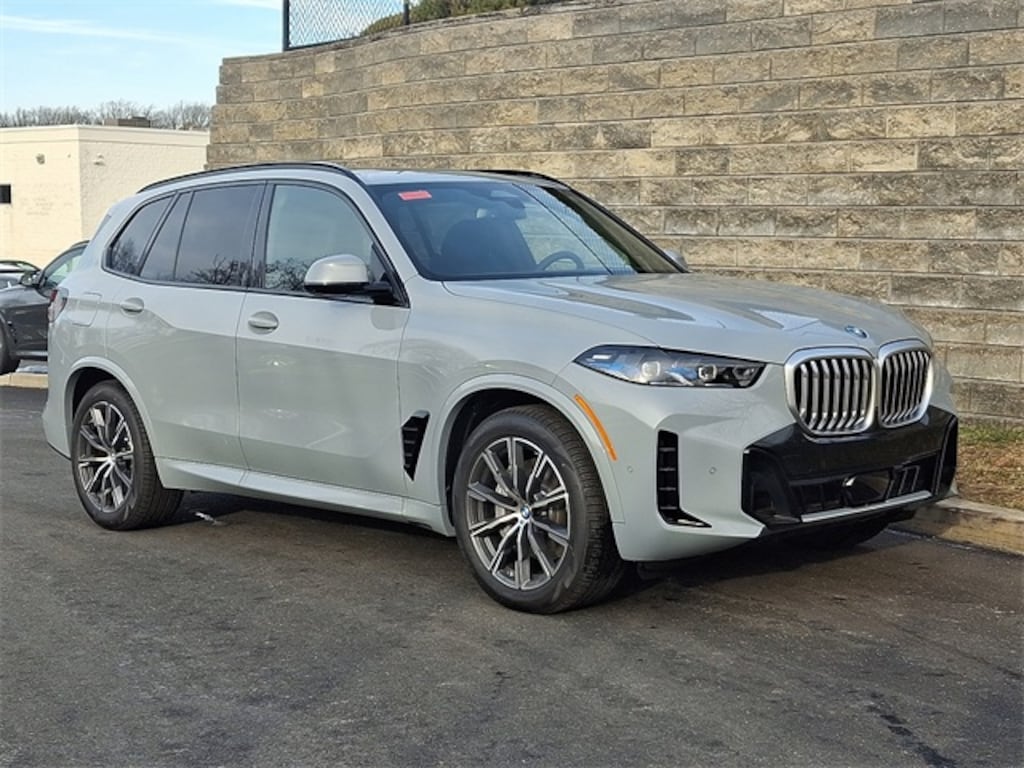 New 2026 BMW X5 PHEV xDrive50e SUV