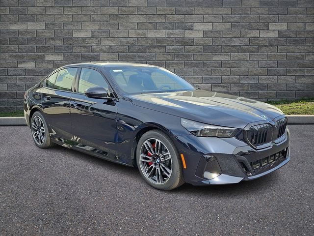 2027 BMW 550e Sedan 