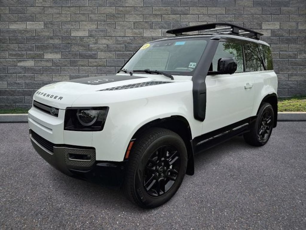 Used 2024 Land Rover Defender 90 X-Dynamic SE SUV
