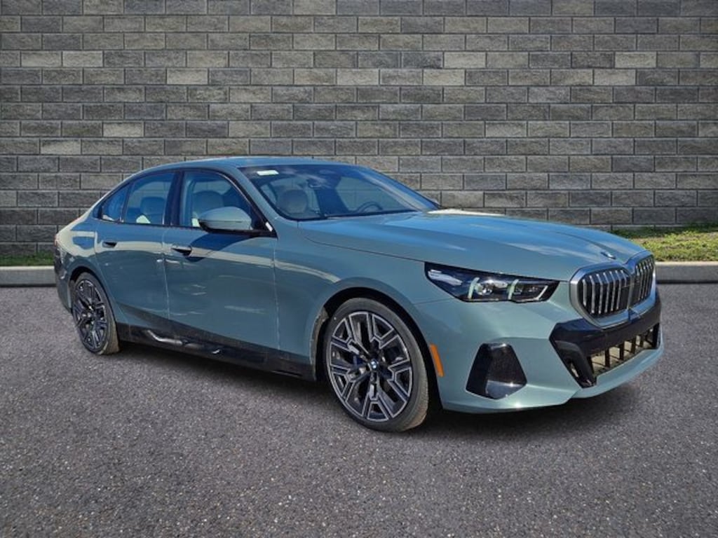 New 2026 BMW 530i xDrive Sedan