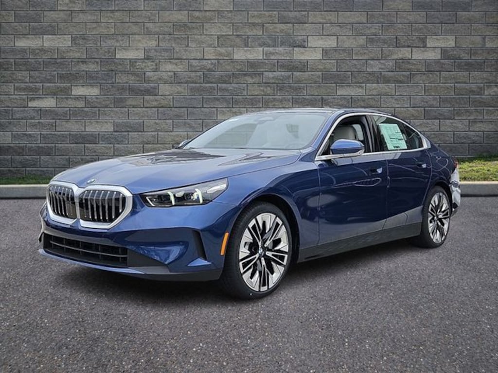 New 2026 BMW 530i xDrive Sedan