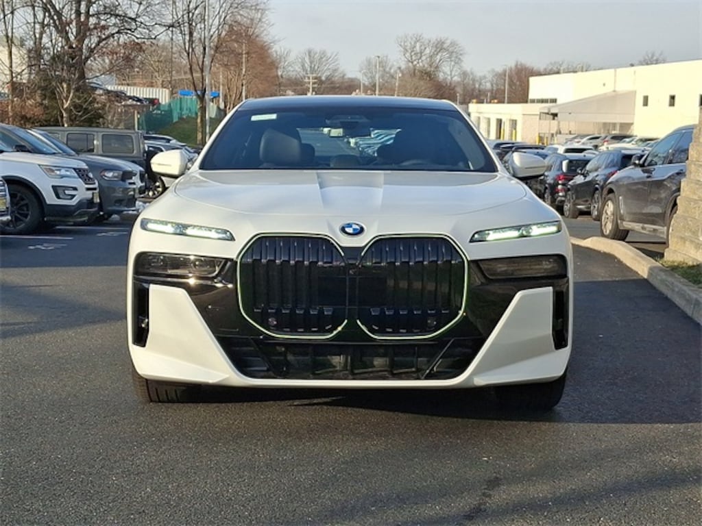 New 2026 BMW 740i xDrive Sedan