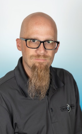 Staff member JOSEF BUSSEM from ID_e5d3d5579b2e