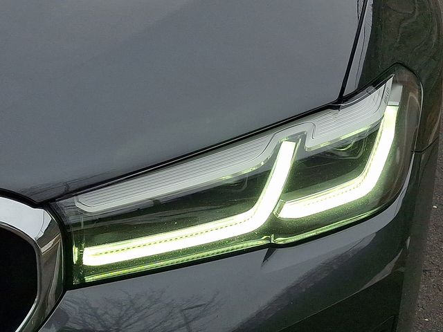 2023 BMW 5 Series 530i - Photo 9