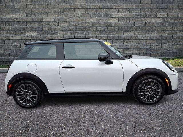 2025 MINI Hardtop 2 Door S - Photo 7