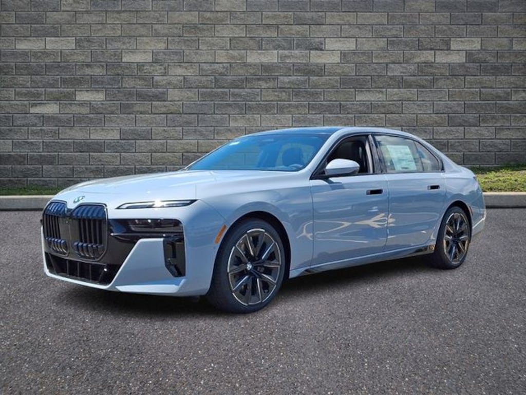 New 2026 BMW 740i xDrive Sedan