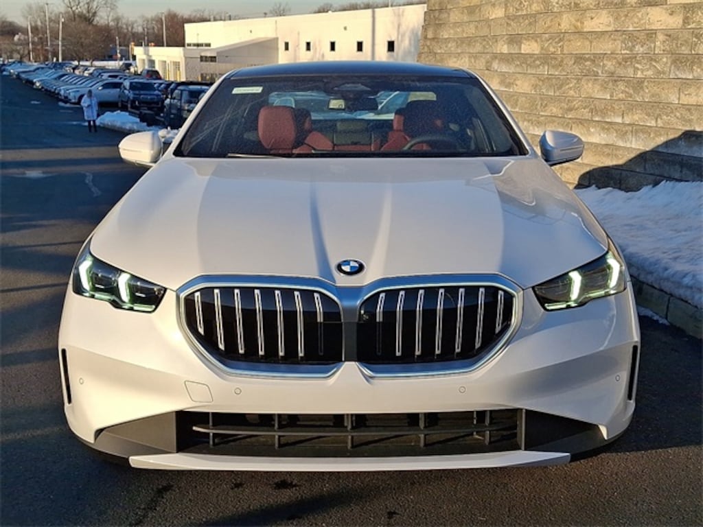 New 2026 BMW 540i xDrive Sedan