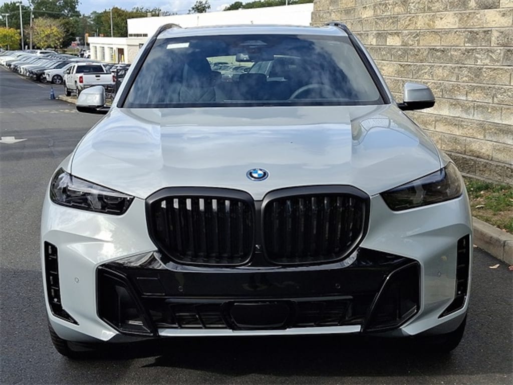 New 2026 BMW X5 PHEV xDrive50e SUV