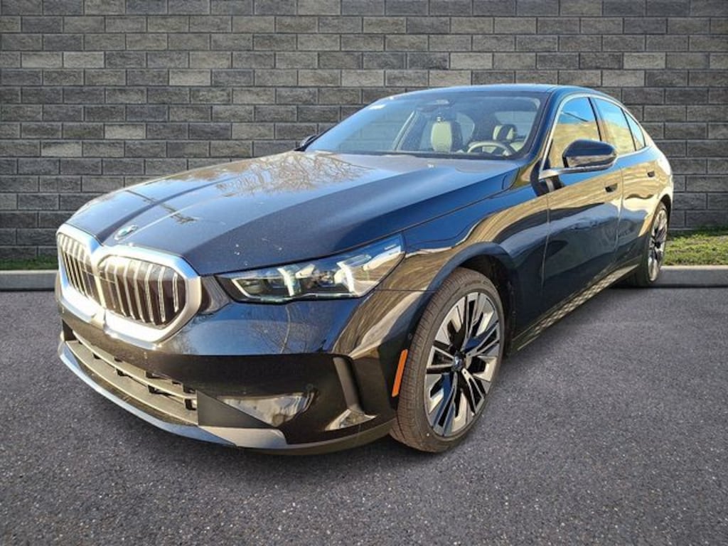 New 2026 BMW 530i xDrive Sedan