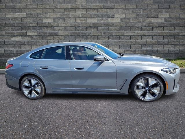2026 BMW i4 40 - Photo 7