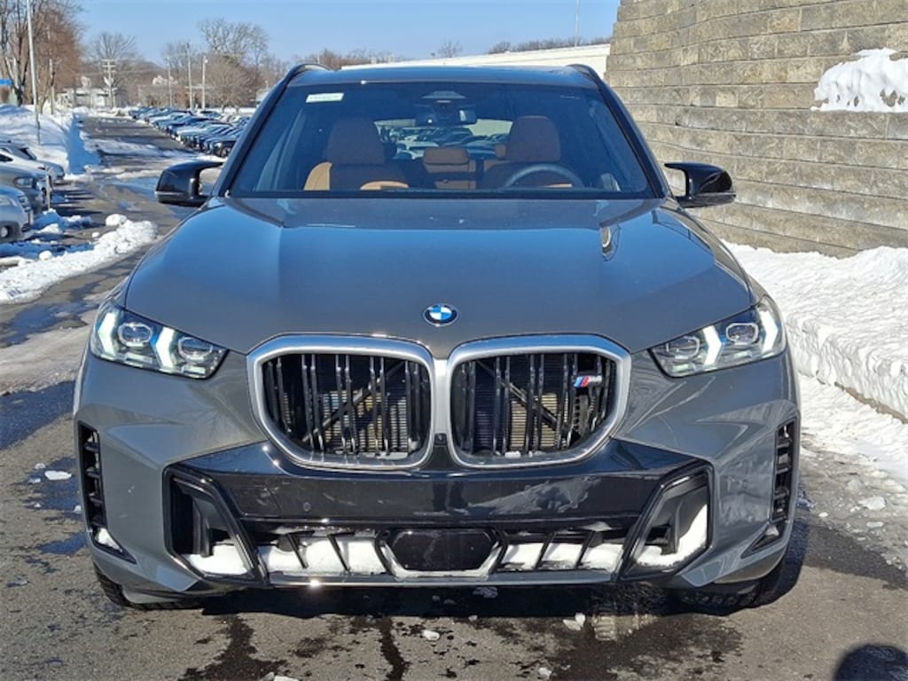New 2026 BMW X5 M60i SUV