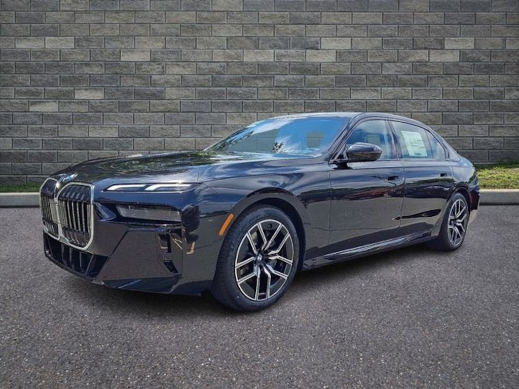 New 2026 BMW 740i xDrive Sedan
