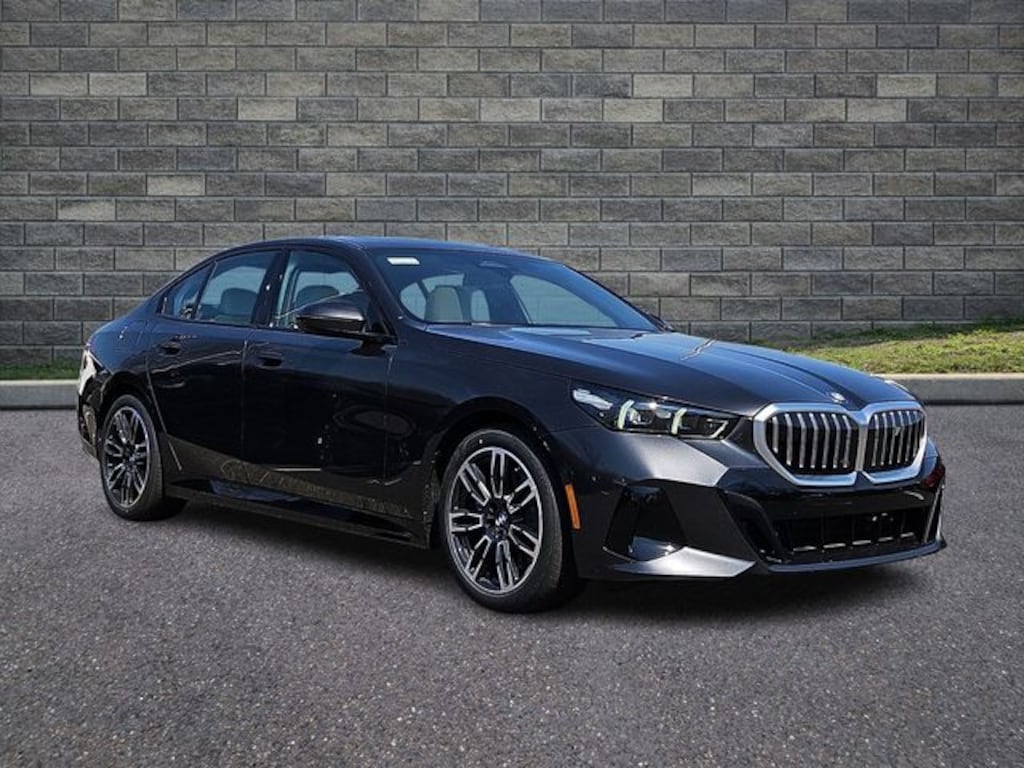 New 2026 BMW 530i xDrive Sedan
