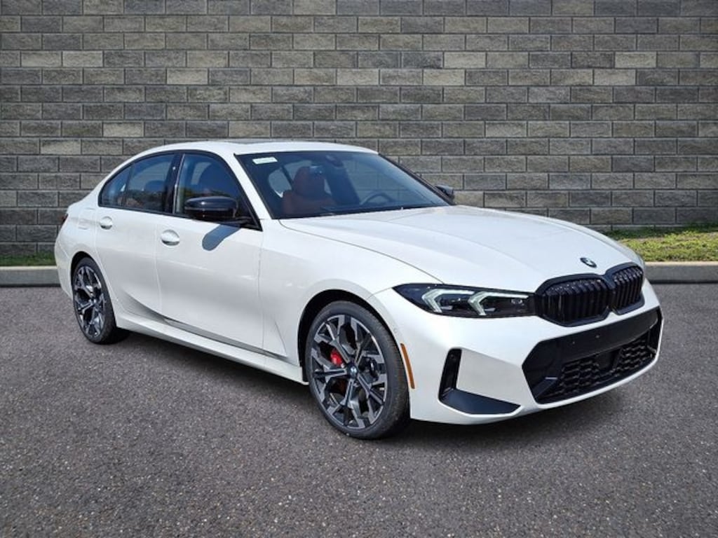 New 2026 BMW 330i xDrive Sedan