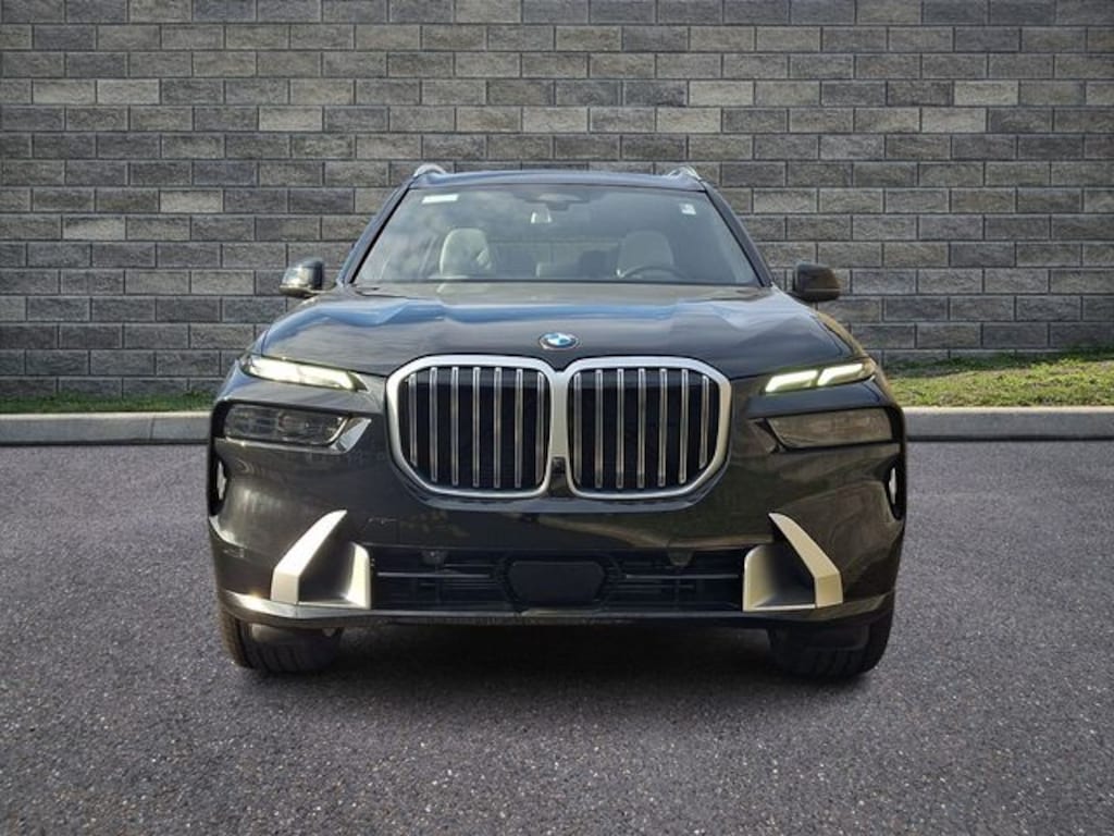 New 2026 BMW X7 xDrive40i SUV