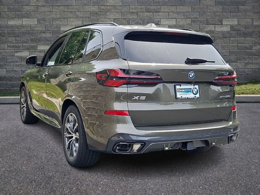 New 2026 BMW X5 PHEV xDrive50e SUV