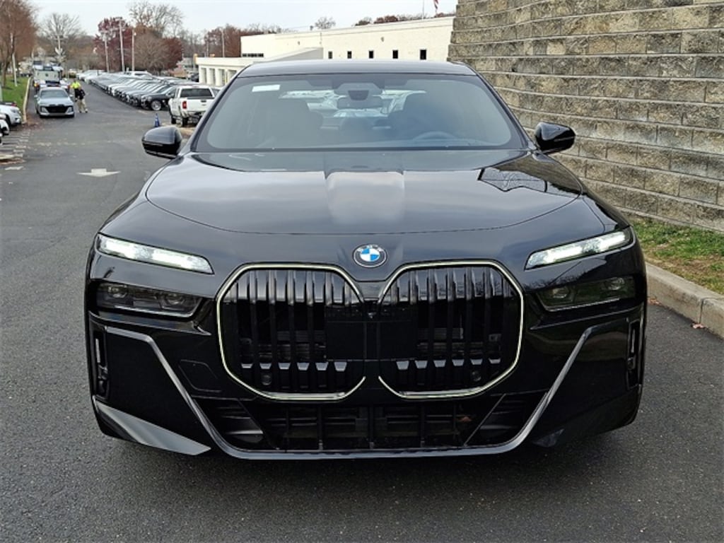 New 2026 BMW 760i xDrive Sedan
