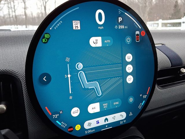 2025 MINI Hardtop 2 Door S - Photo 16