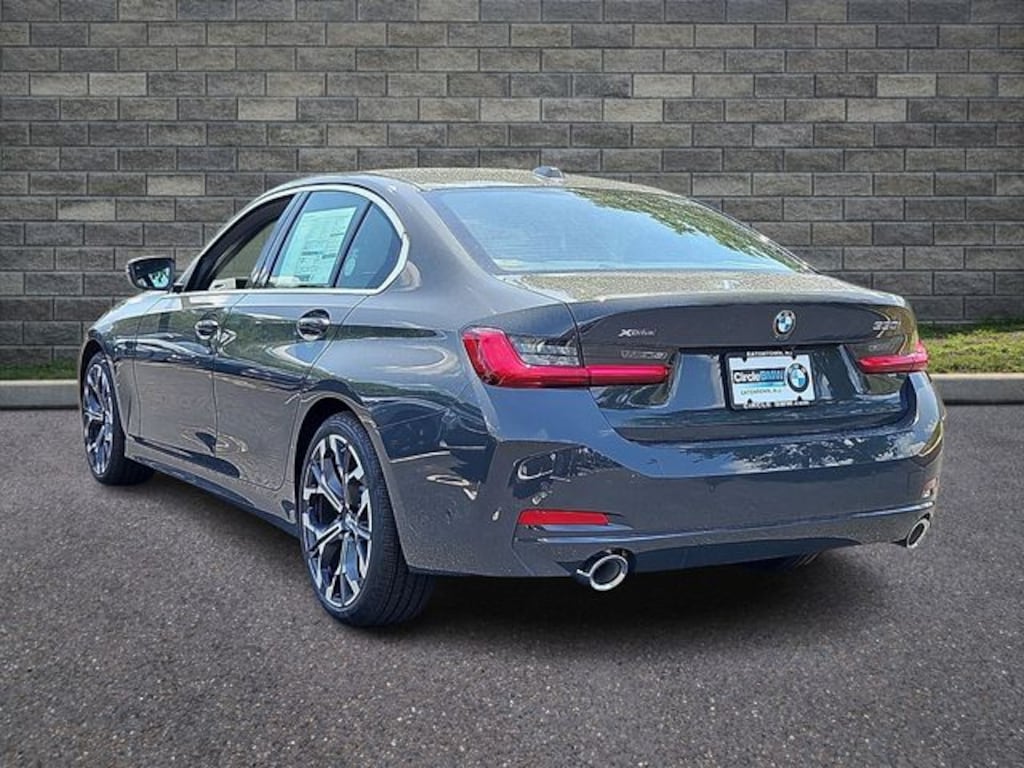 New 2026 BMW 330i xDrive Sedan