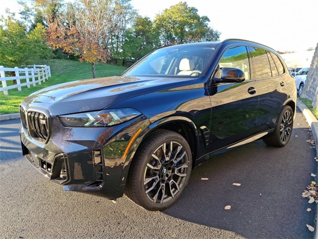 New 2026 BMW X5 M60i SUV