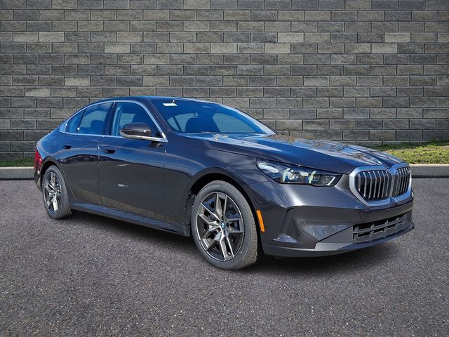 2026 BMW 530i Sedan 