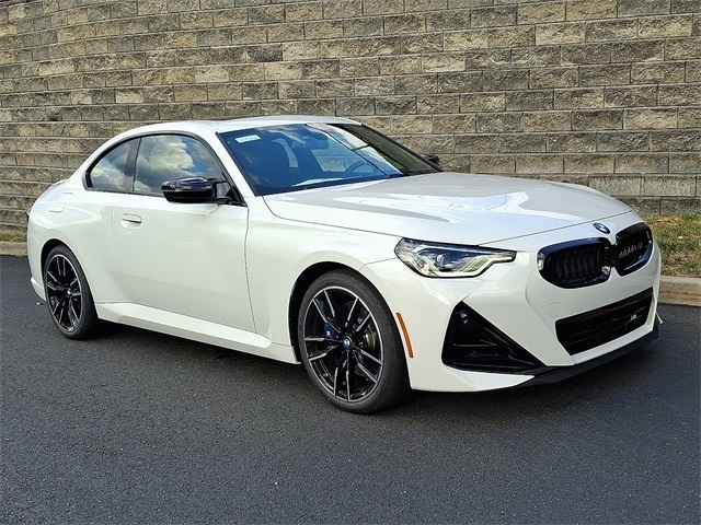2025 BMW M240i Coupe 