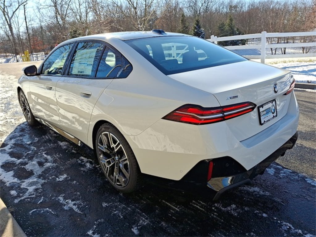 New 2026 BMW 530i xDrive Sedan