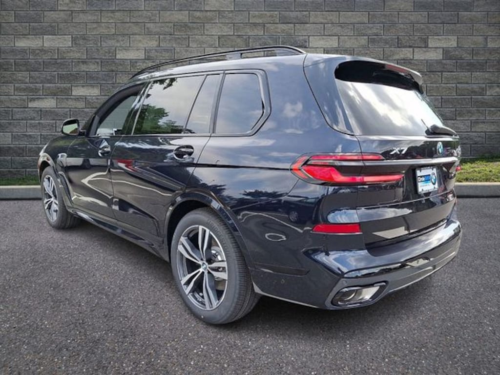 New 2027 BMW X7 xDrive40i SUV