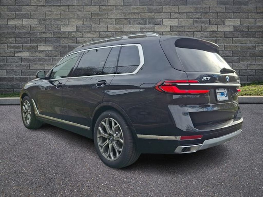 New 2026 BMW X7 xDrive40i SUV