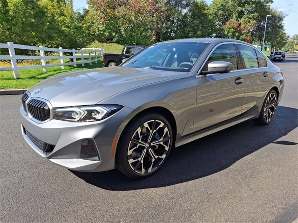 New 2025 BMW 330i xDrive Sedan