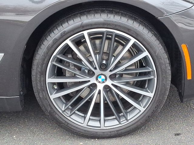 2023 BMW 5 Series 530i - Photo 8