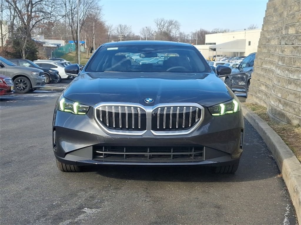 New 2026 BMW 530i xDrive Sedan