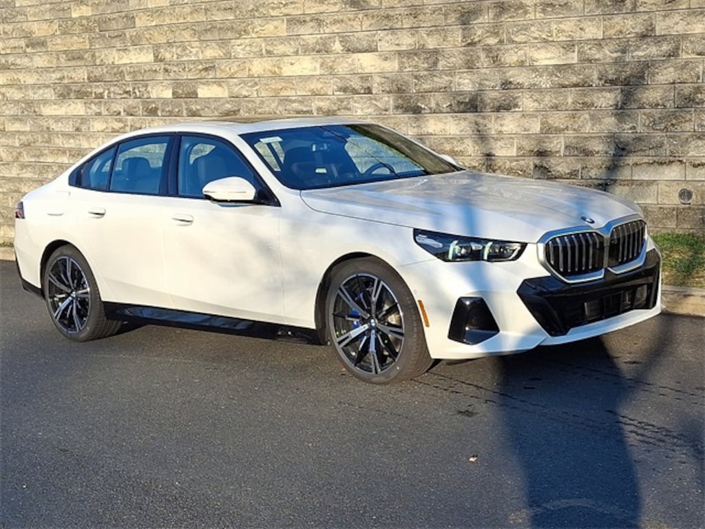 New 2026 BMW 540i xDrive Sedan