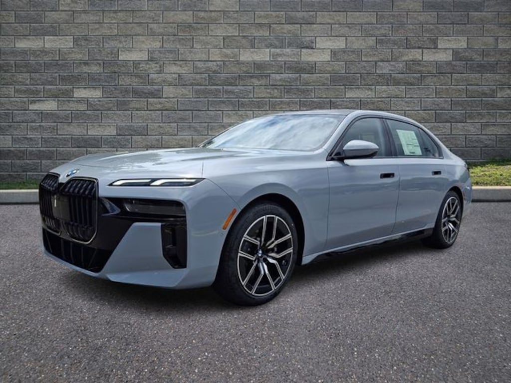 New 2026 BMW 740i xDrive Sedan