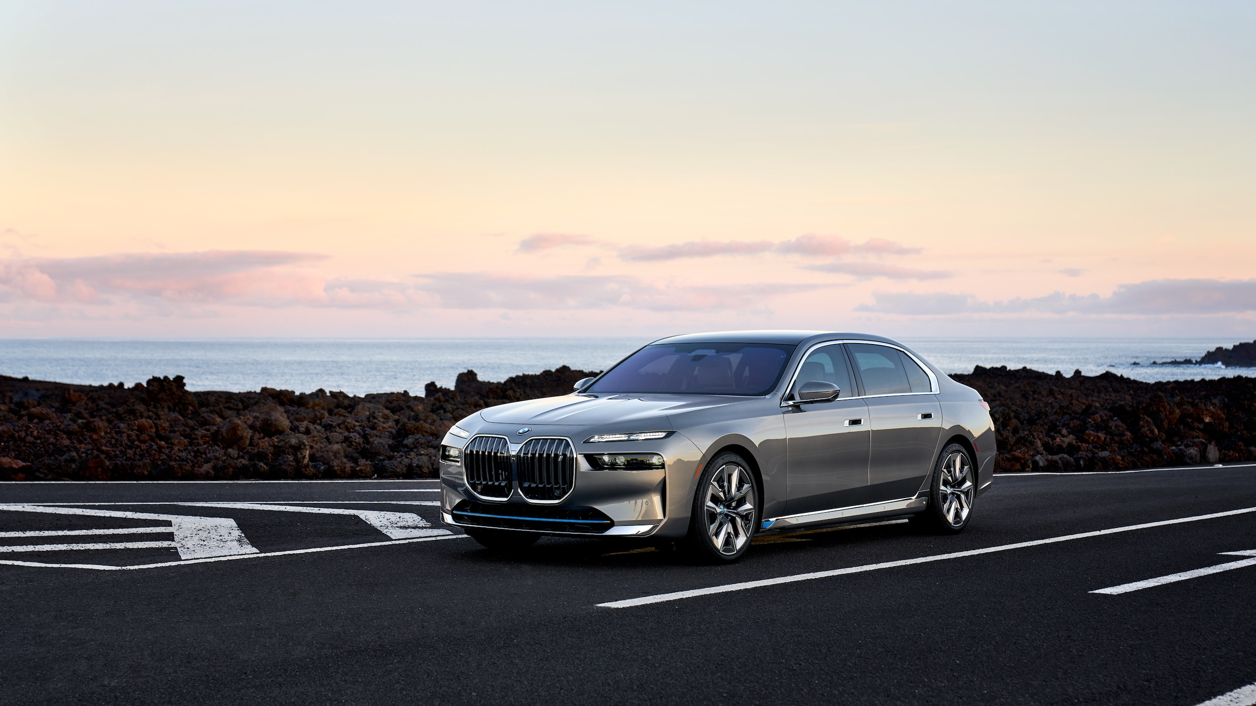 BMW_i7_DI22_000068106-R1.jpg