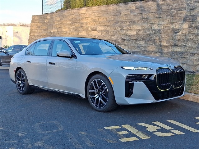 2026 BMW 740i Sedan 