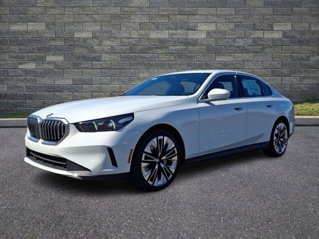 New 2026 BMW 530i xDrive Sedan