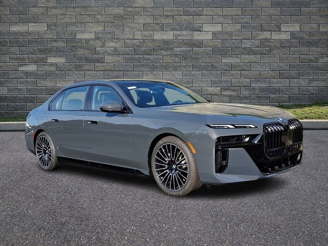 2026 BMW 750e Sedan 