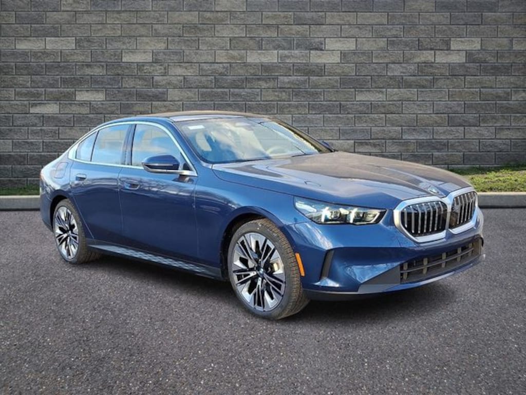 New 2026 BMW 530i xDrive Sedan