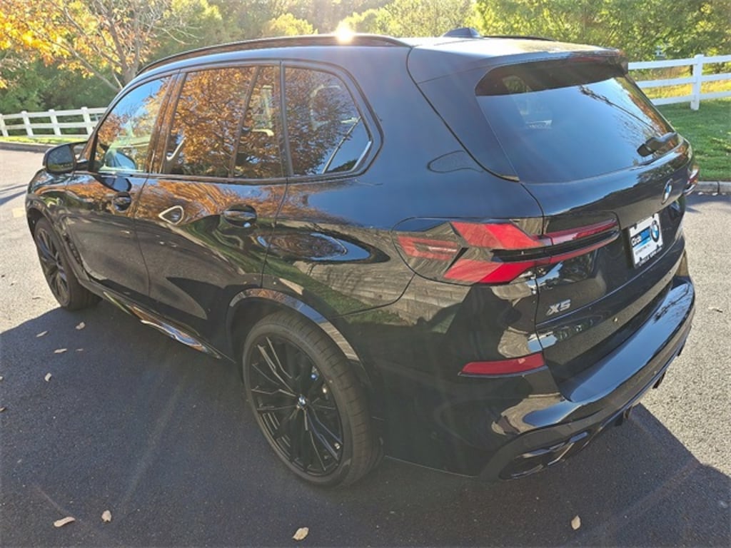 New 2026 BMW X5 M60i SUV