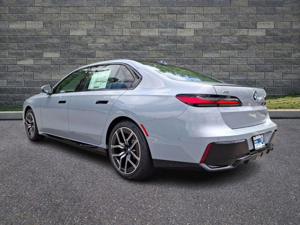 New 2026 BMW 740i xDrive Sedan