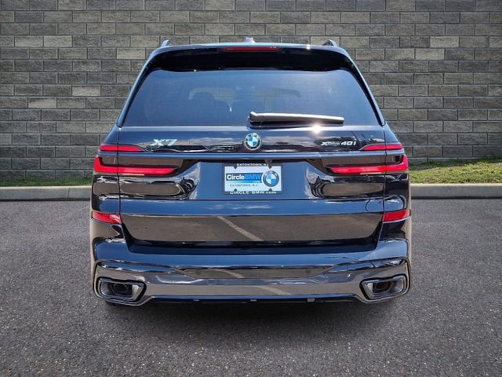 New 2027 BMW X7 xDrive40i SUV