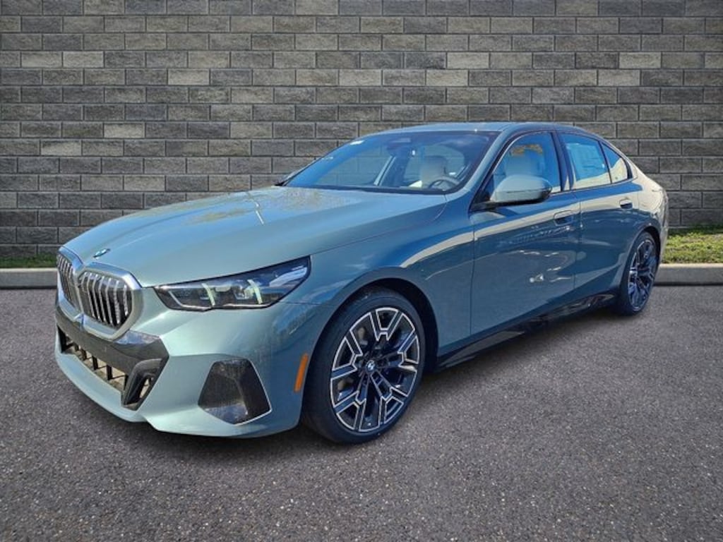 New 2026 BMW 530i xDrive Sedan