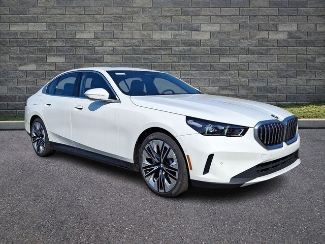 2026 BMW 530i Sedan 
