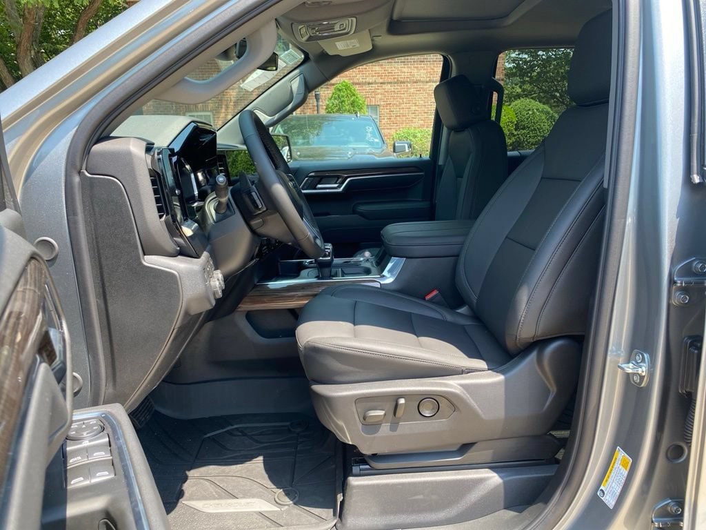 2026 Chevrolet Silverado 1500 RST - Photo 13