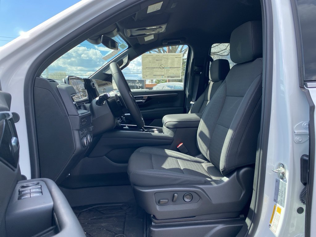 2026 Chevrolet Tahoe LS - Photo 12