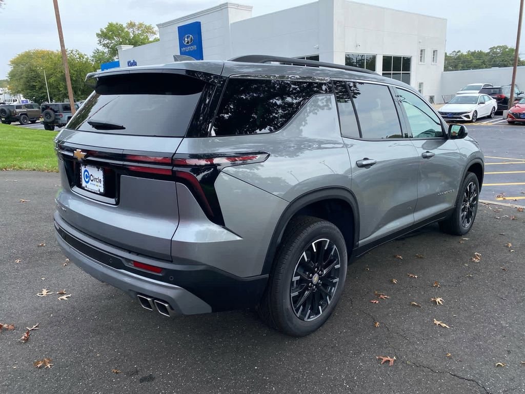 New 2025 Chevrolet Traverse LT SUV