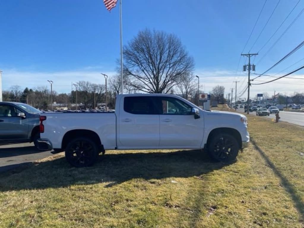 New 2025 Chevrolet Silverado 1500 LT Truck